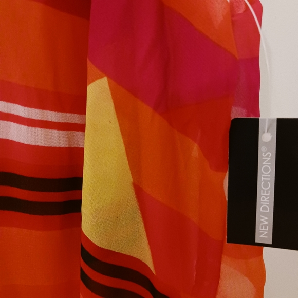 New Directions Multi Color Pattern Camisole Size XL - Picture 3 of 4